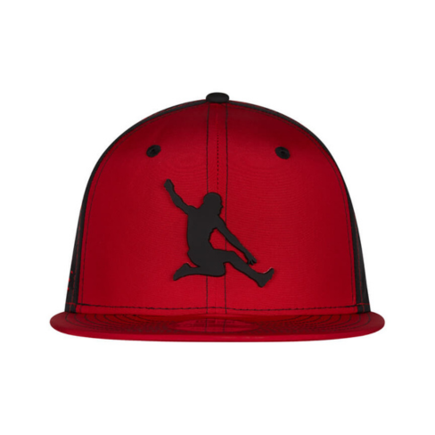 Boné Vermelho e Preto Eusébio - M/L