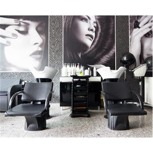 Hidratação Profunda Capilar + Corte + Brushing | Lisboa