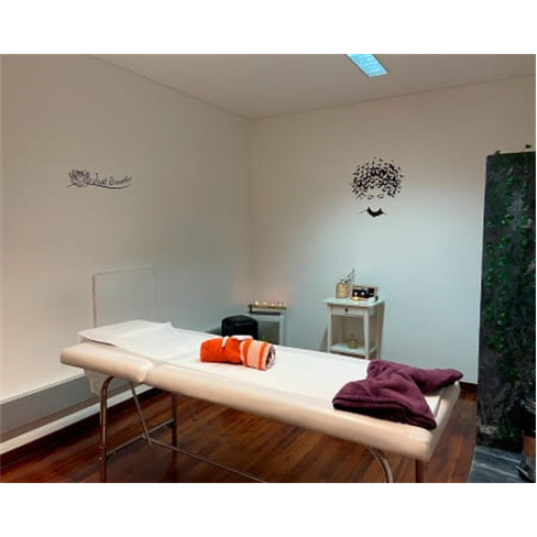 Massagem de Relaxamento com Aromaterapia | Clínica do Terço - Porto