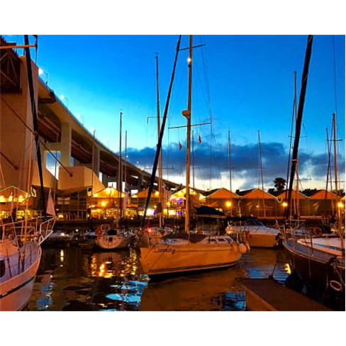Passeio de Veleiro no Rio Tejo By Night + Welcome Drink | 2 Horas | BYX Passeio