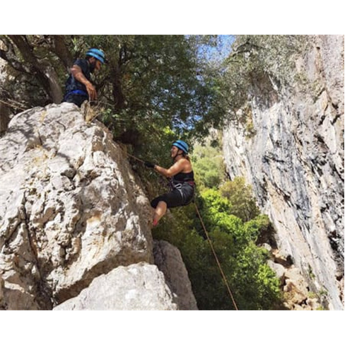 Circuito Aventura: Trekking, Escalada, Rappel e Espeleologia | Arrábida Circuit