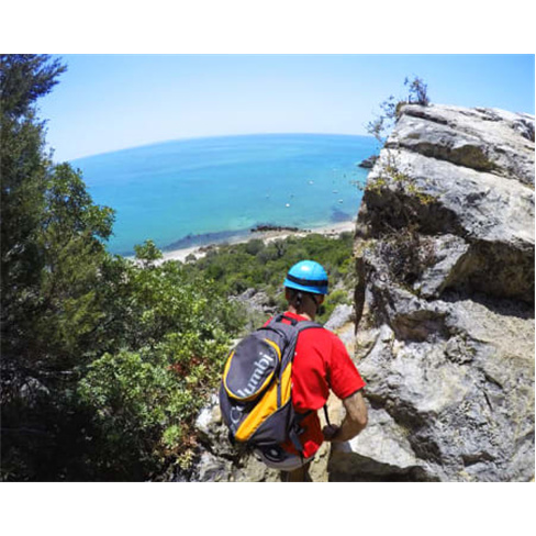 Circuito Aventura: Trekking, Escalada, Rappel e Espeleologia | Arrábida Circuit