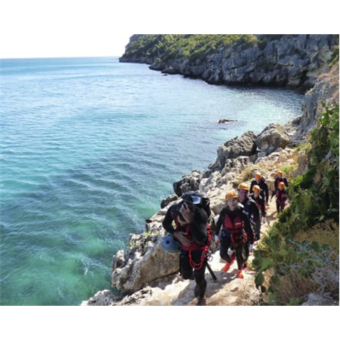 Coasteering - Portinho da A...cia Inesquecível! Coasteering Arrábida | 4 Pesso