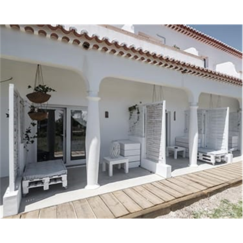 Utopia Guest House - Aljezur | Estadia Junto à Praia 1 Noite