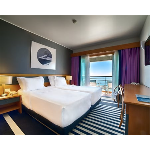 SANA Sesimbra Hotel 4* | Estadia à Beira-mar 1 Noite + 1 Jantar