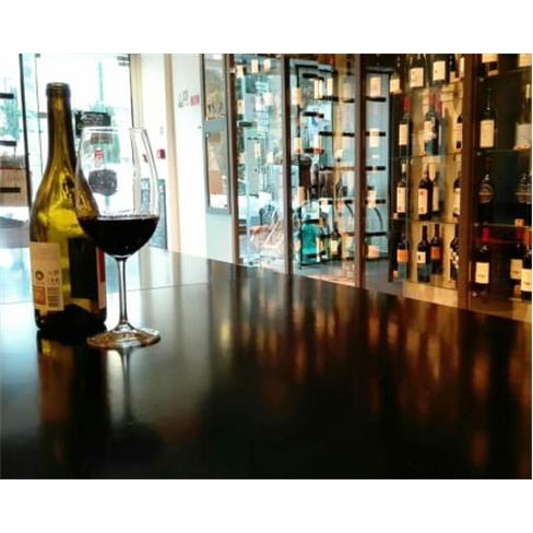 Petiscos & Vinho para Dois | INcomum Wine Gallery - Sintra