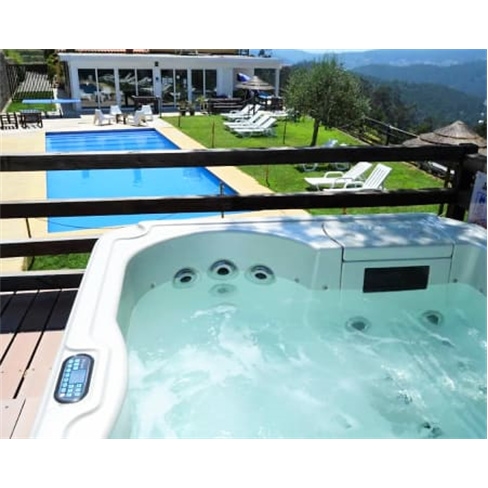 Villa de Paçô - Sever do Vouga | Estadia Romântica com Jacuzzi 2 Noites