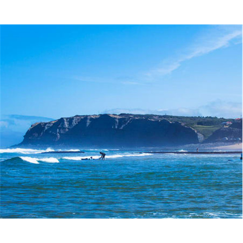 1 Dia de Surf na Praia Azul... School 2 Aulas de Surf para 1 Pessoa | Época Alt