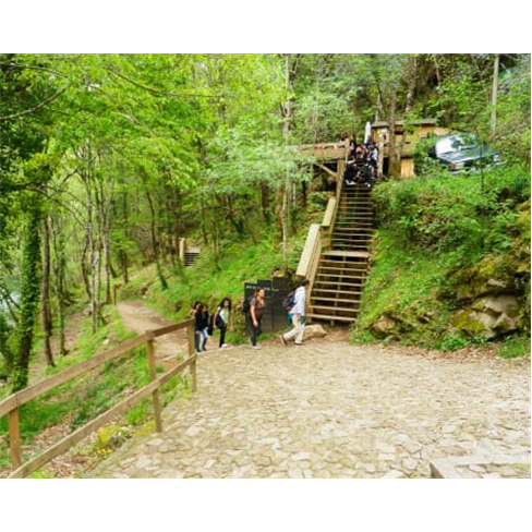 Visita Guiada em Arouca para Dois | NaTour Way Visita aos Passadiços do Paiva +
