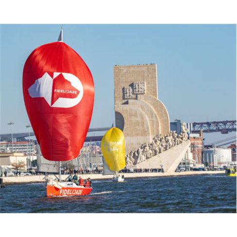 Baptismo de Vela no Rio Tejo - 4 Horas | Terra Incógnita Experiência para 1 Pe