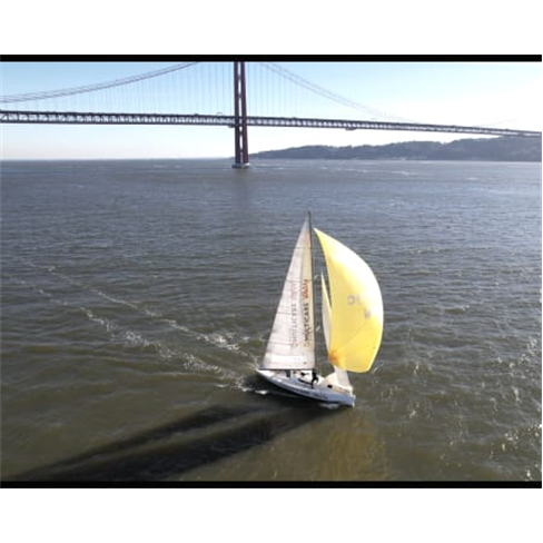 Baptismo de Vela no Rio Tejo - 4 Horas | Terra Incógnita Experiência para 1 Pe