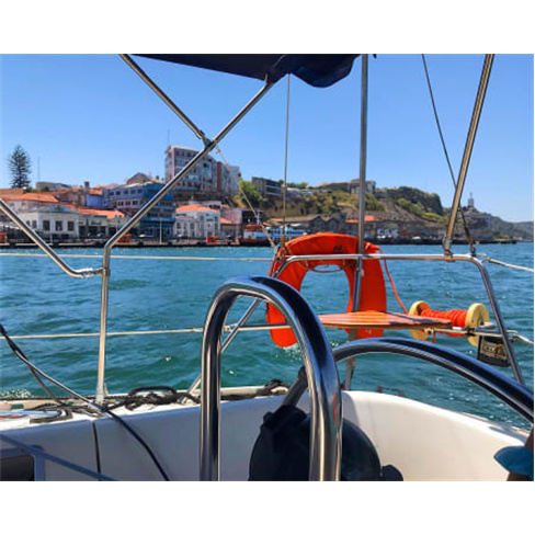 Baptismo de Vela no Rio Tej...s! BYX Experiência para Até 4 Pessoas em Exclusi