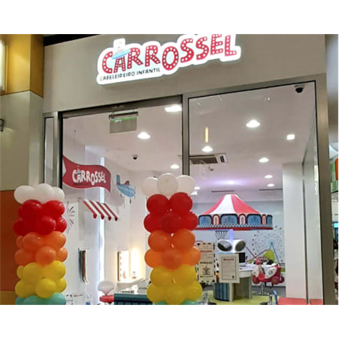 Corte Cabelo para Criança c/ Gift | Carrossel Cabeleireiro Infantil - Sintra Co