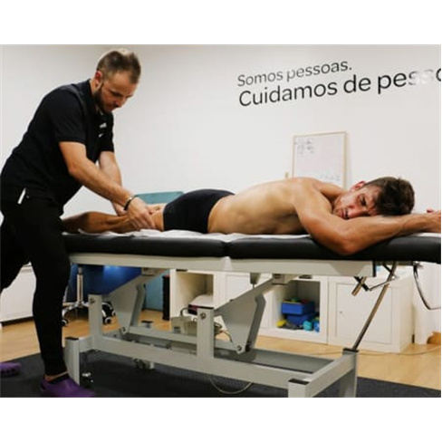 Massagem à Escolha - Desportiva, Modeladora ou Drenagem Linfática Manual | Por