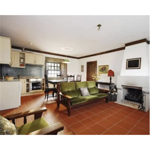 Quinta do Pinheiro: Estadia 2 Noites, Piscina e Cavalo.nn50 caracteres.