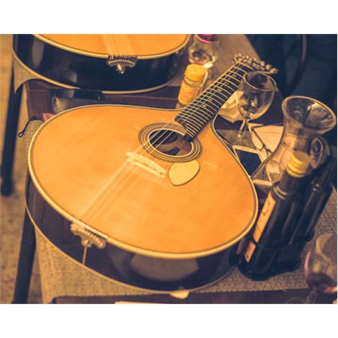 Jantar e Vinho com Fado | 30 Experiências