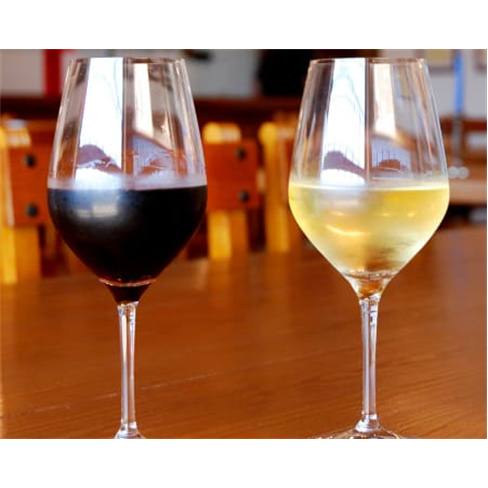 Visita à Adega + Prova de Vinhos & Sabores Regionais para Dois | Solar dos Loen