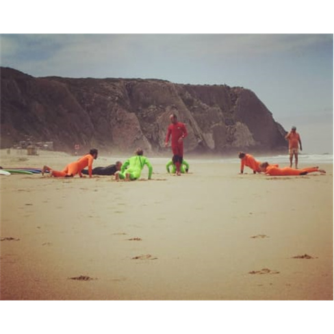 Aula de Surf em Grupo em Sintra | Surf At Experiência para 1 Pessoa