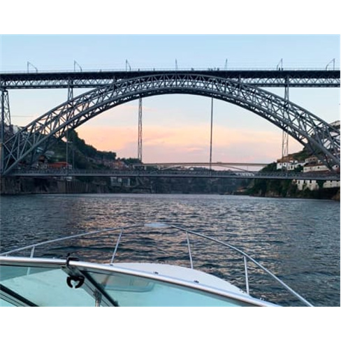 Passeio de Barco Privado no...ink e Produtos Regionais - Até 6 Pessoas | Privad