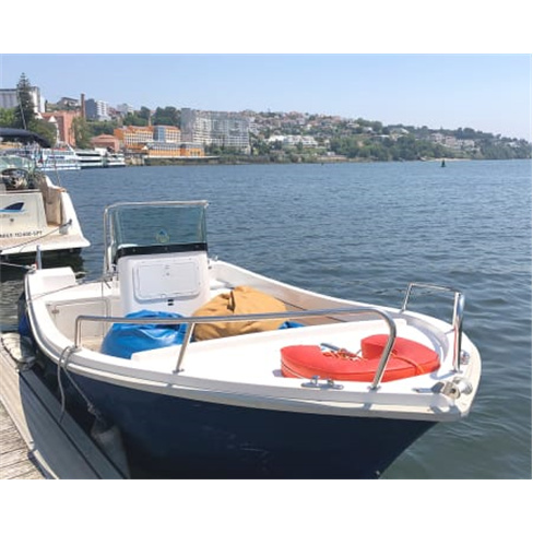 Passeio de Barco Privado no...ink e Produtos Regionais - Até 6 Pessoas | Privad