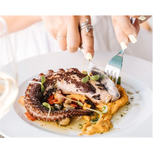 Delicie-se com a Gastronomia Portuguesa no Gavius do Conímbriga Hotel do Paço.