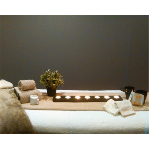 Massagem à Escolha - Facial, Descontracturante Costas, Anti-Celulítica ou Inte