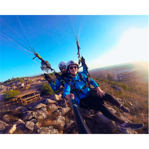 Voo de Parapente com Oferta... de Parapente em São Miguel de Poiares | 2 Pessoa