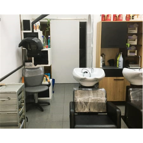 Corte + Brushing | Lurdes Cabeleireiro - Alvalade Madeixas + Corte + Brushing