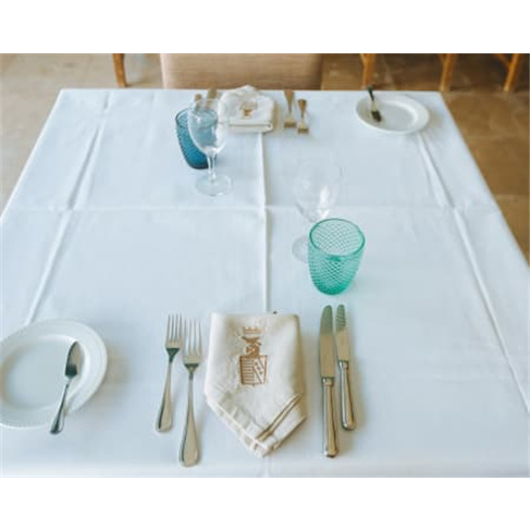 Delicie-se com a Gastronomia Portuguesa no Gavius do Conímbriga Hotel do Paço.