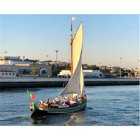 Cruzeiro em Veleiro Tradicional pelo Rio Tejo a Dois - 45 Min | Nosso Tejo