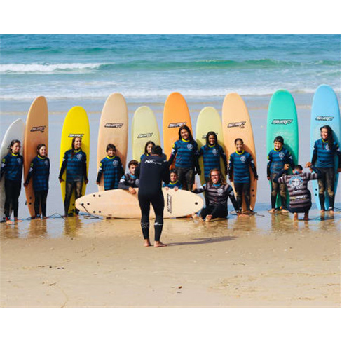 Aula de Surf em Grupo na Co... Old School Surf School Experiência para 2 Pessoa