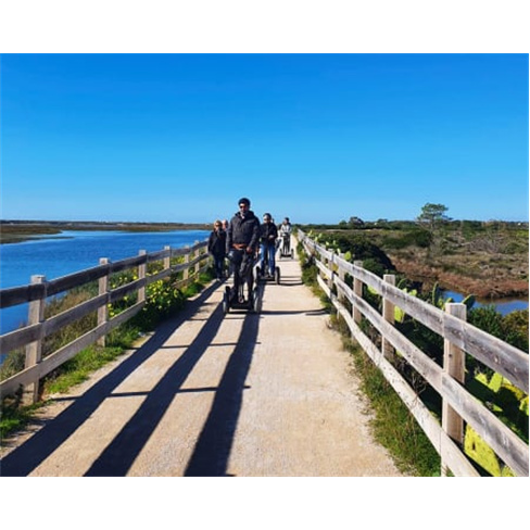 Passeio de Segway pela Cida... Hora | AlgarveBySegway Experiência para 2 Pessoa