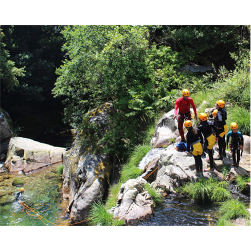 Canyoning no Rio Paiva para Dois com Foto-Reportagem | 6 Horas | Clube do Paiva