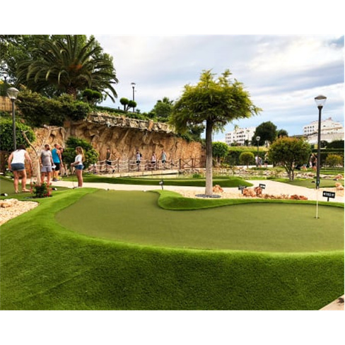 Percurso de Minigolfe com 20 Buracos no MiniGolf Adventure Park | Albufeira Bilh
