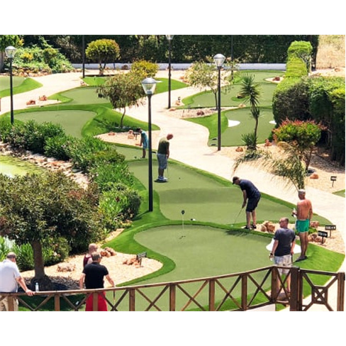 Percurso de Minigolfe com 2...MiniGolf Adventure Park | Albufeira Bilhete Sénio