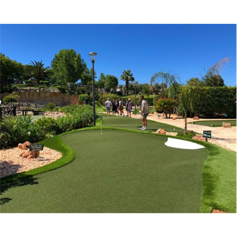 Percurso de Minigolfe com 2...MiniGolf Adventure Park | Albufeira Bilhete Sénio