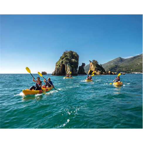 Canoagem na Serra da Arrábida com Visita a Praias Desertas | 2 Horas | Wind Can