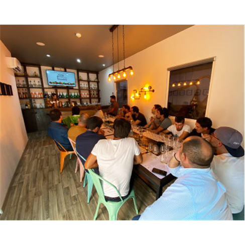 Visita Guiada à Destilaria + Prova de 4 Produtos + Oferta de Gin ou Licor | Alc