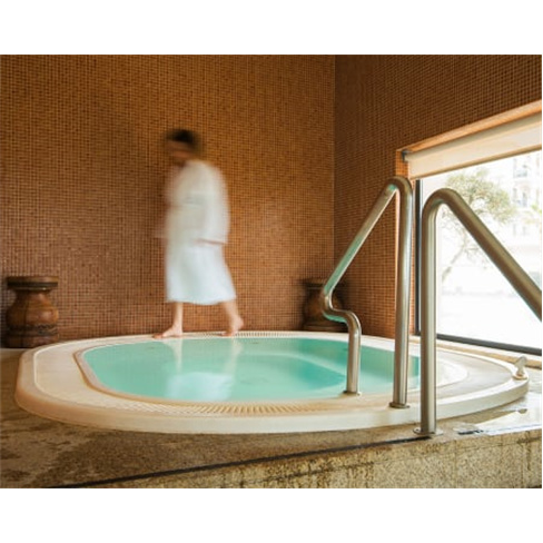Satsanga Spa Santa Cruz | C...e Águas + Massagem às Costas + Tratamento de Ros