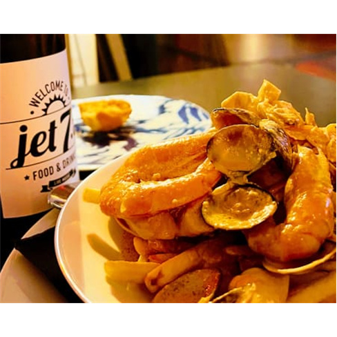 Jantar romântico à beira-mar no Jet 7.5 Food&Drinks Oásis - Figueira da Foz