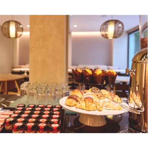 OMID Saldanha Hotel 4* - Lisboa | Estadia de Charme 1 Noite + Pack Romântico