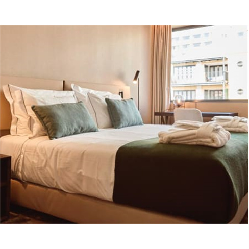 OMID Saldanha Hotel 4* - Lisboa | Estadia de Charme 1 Noite + Pack Romântico