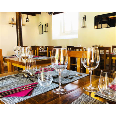 Jantar & Vinho a Dois com Espectáculo de Fado | O Corrido - Lisboa