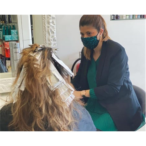 Hidratação c/ Máscara | Inst. Beleza Silvia Ferreira - Barcelos Corte + Hidra