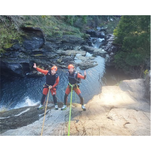 Canyoning na Serra de Arga | 3 Horas | Time Out Aventura Experiência para 1 Pes
