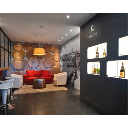 Visita Guiada + Prova de Mo... Clássico & Moscatel 10 Anos c/ Queijo | 2 Pessoa