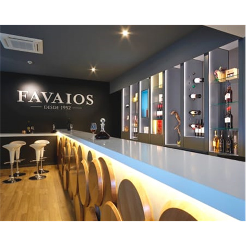 Visita Guiada + Prova de Mo... Clássico & Moscatel 10 Anos c/ Queijo | 2 Pessoa