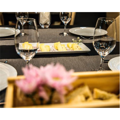 Visita Guiada + Prova de Mo... Clássico & Moscatel 10 Anos c/ Queijo | 2 Pessoa