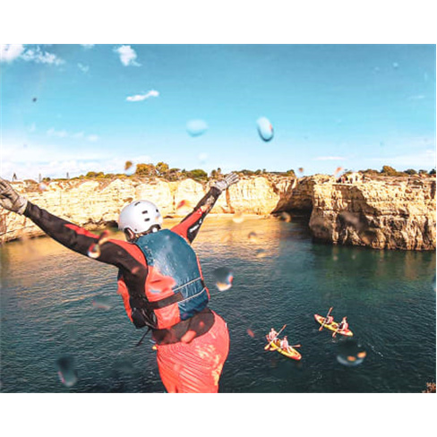 Coasteering na Praia de São Rafael para Dois | 2 Horas | Albufeira Surf & SUP