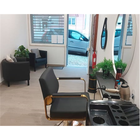Corte e Brushing com Lavagem | Algés Corte + Brushing + Lavagem